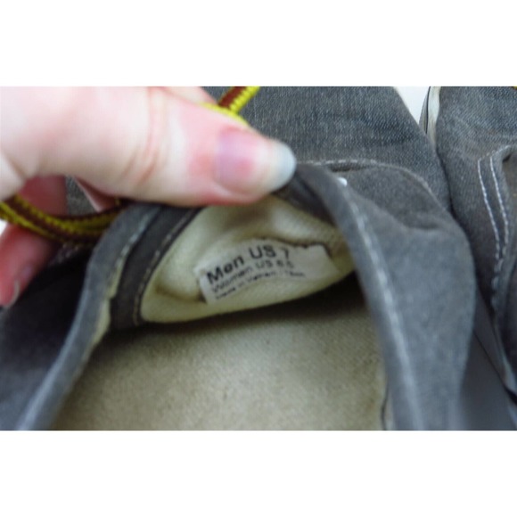 VANS Women Sz 8.5 M Gray Lace Up Skateboarding Fabric Shoe - Picture 7 of 9